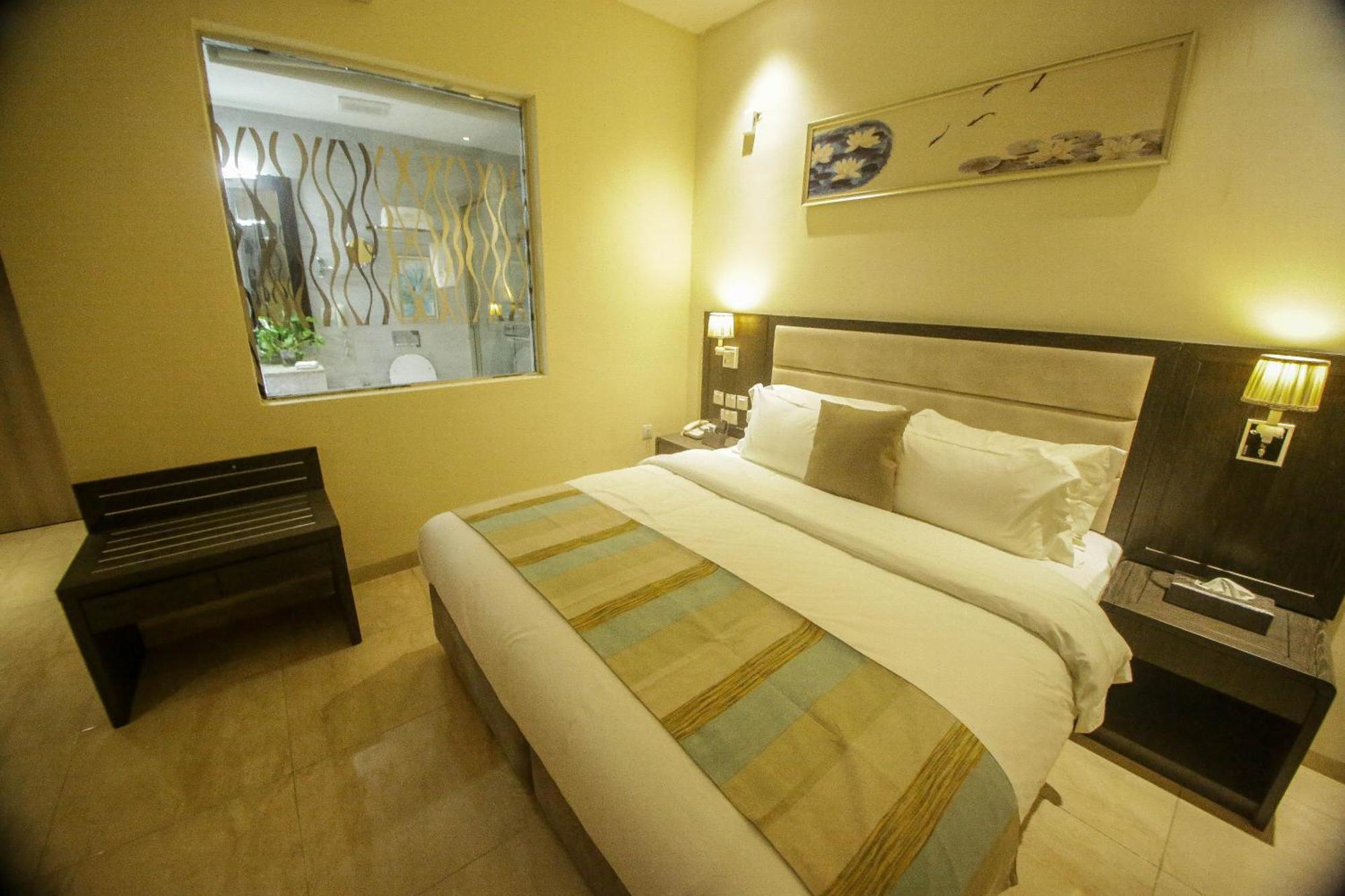 Perfecto La Villa Hotel And Suites Lagos Exterior photo